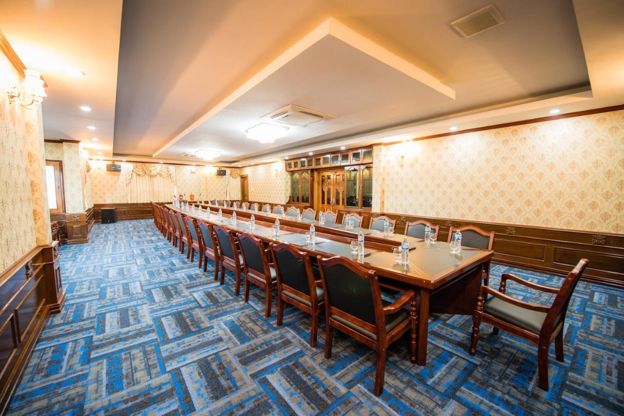 Soubandith Hotel Паксе Екстер'єр фото