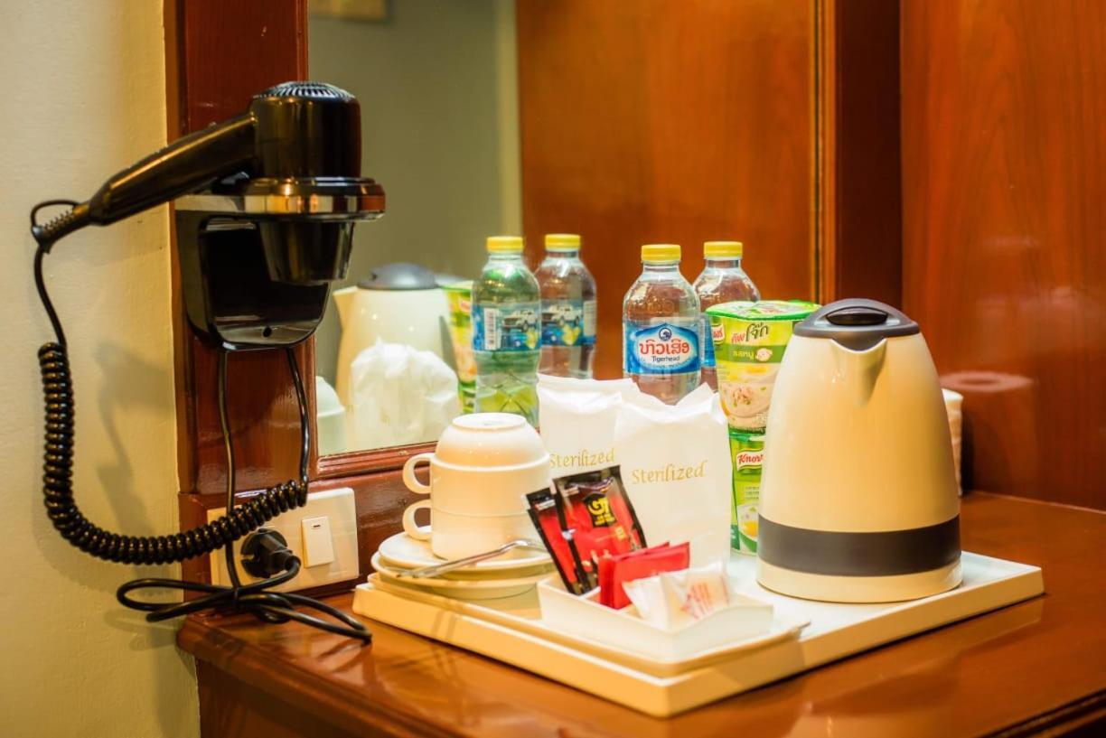 Soubandith Hotel Паксе Екстер'єр фото