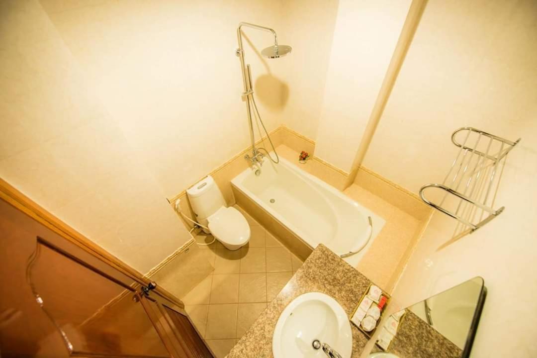 Soubandith Hotel Паксе Екстер'єр фото